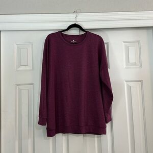Heavy long sleeve/light sweatshirt. Size XL